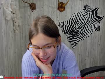 hot cam girl shy__mia image #311991