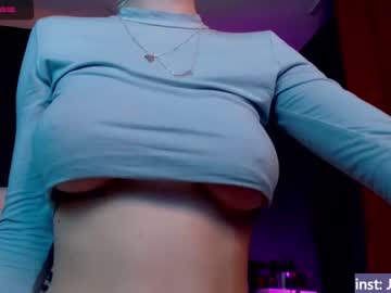 hot cam girl julia_tina image #1237689