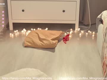 hot cam girl mia_milagros image #1860636