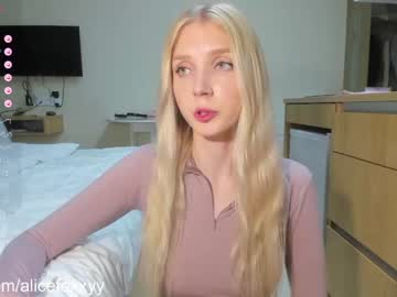 hot cam girl oh_honey_ image #3554140