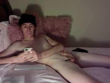 hot cam man elliotevanson image #464240