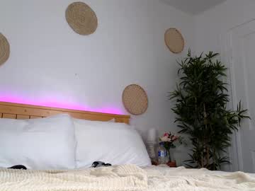 hot cam girl littlegreekflower image #3244258