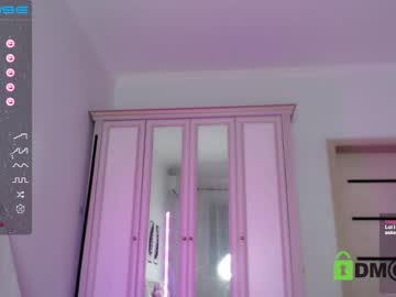 hot cam girl small_blondee image #2264054