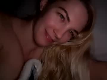 hot cam girl mariah95 image #532211