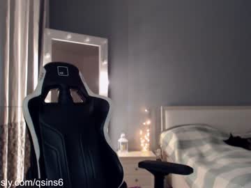 hot cam girl queensy_sins_x image #2751895