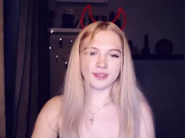 hot cam girl small_blondee image #267708