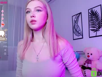 hot cam girl small_blondee image #2245278