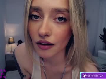 hot cam girl _yvie_ image #2937179