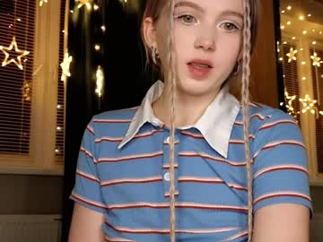 hot cam girl small_blondee image #3789665