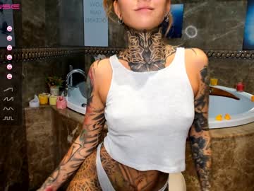 hot cam girl nickyneck image #264139