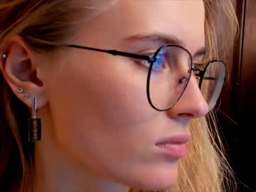 hot cam girl linellali image #1825671