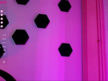 hot cam girl small_blondee image #2728698