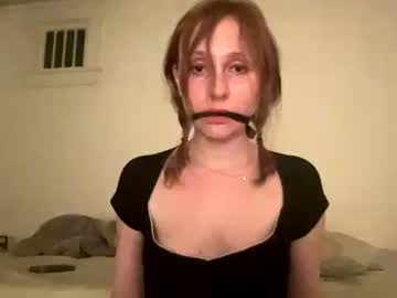hot cam girl kennixolee22 image #3183206