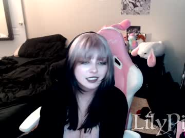 hot cam girl lilypixel image #1880364