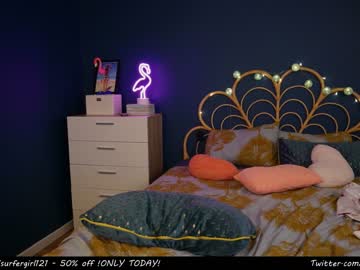 hot cam girl surfergirl121 image #2843400