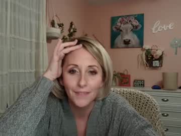 hot cam girl joliexx41 image #3772404