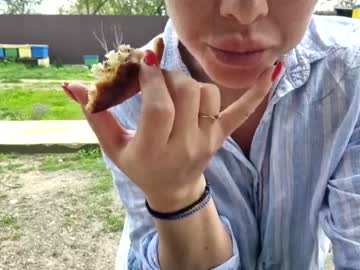 hot cam girl 2whitediamonds image #2798043