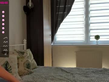 hot cam girl mia_elfie image #1068116