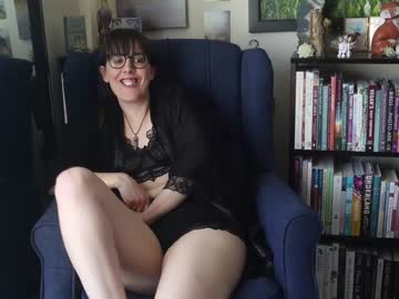 hot cam girl ellynaomi image #4242619