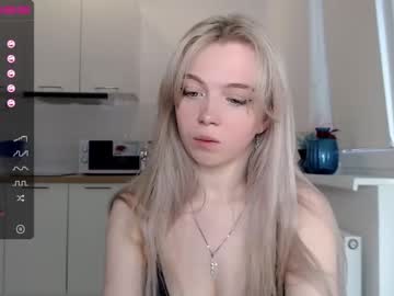 hot cam girl small_blondee image #1020366