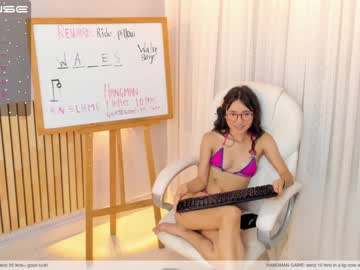 hot cam girl little_effy18 image #2491457