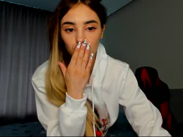 hot cam girl angella_kleee image #1260069