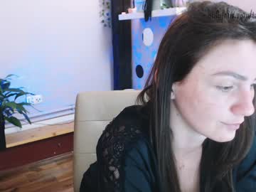 hot cam girl taralanes image #759535