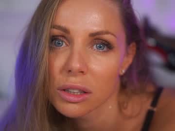 hot cam girl eva_fashionista image #3565936