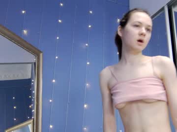 hot cam girl kriskras__ image #2811847