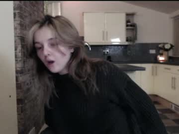 hot cam girl lucydelovely image #2424159