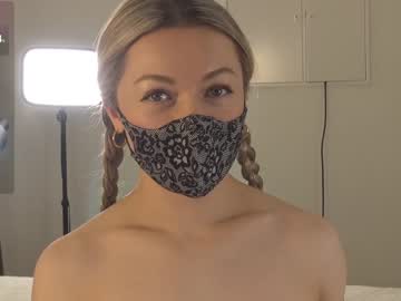 hot cam girl blondehottiek image #3974124