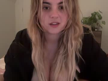 hot cam girl lovelyluna99 image #4688722