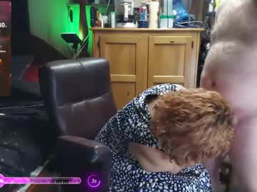 slippery_when_whet hot cam