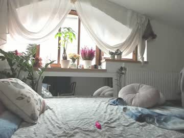 hot cam girl taralanes image #1915130