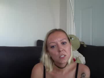 hot cam girl keelskinley image #2080284