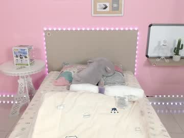 hot cam girl little_effy18 image #1243360