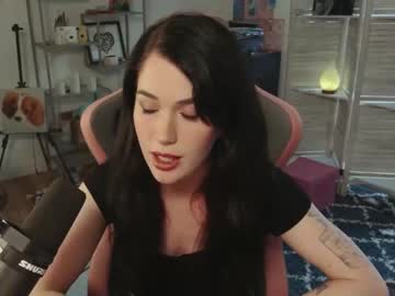 hot cam girl evelynclaire image #4086999