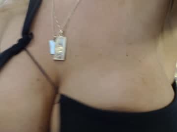 hot cam girl marrylouanne image #1312019