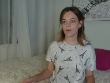 hot cam girl hey_toni_ image #2157941