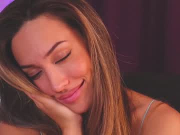 hot cam girl francescadomi image #1947526