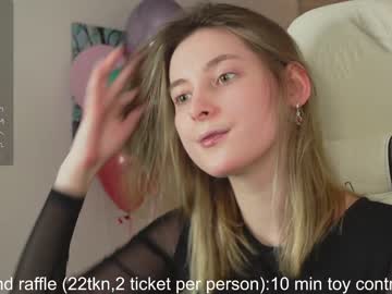 hot cam girl beckymartens image #4063555