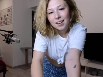 hot cam couple lottie_shine image #3138891
