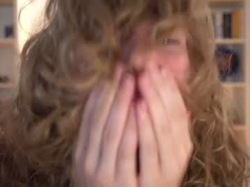hot cam girl sistinehashands image #1907079