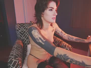 hot cam girl aynmarie image #3426385
