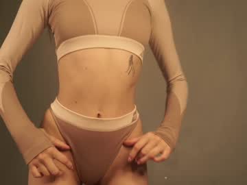 hot cam girl cuteelsa_ image #3222809