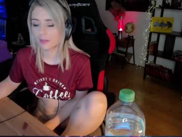hot cam girl kimilee22 image #3134720