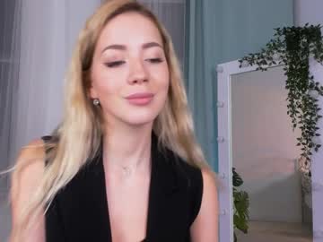 hot cam girl emmi_rosee image #633729