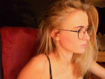 hot cam girl linellali image #1954490