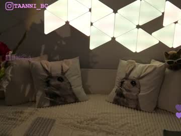 hot cam girl taanni_bc image #3593796