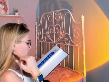 hot cam girl linellali image #1686225